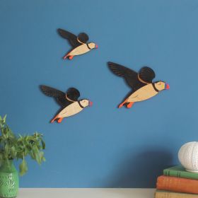 Wooden Flying Bird Wall Hanging Decoration Wall Pendant (Option: Puffin)